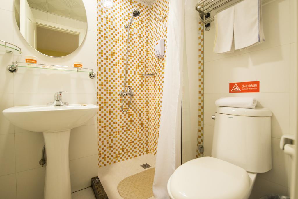 Home Inn Yichang Gezhou Dam Экстерьер фото