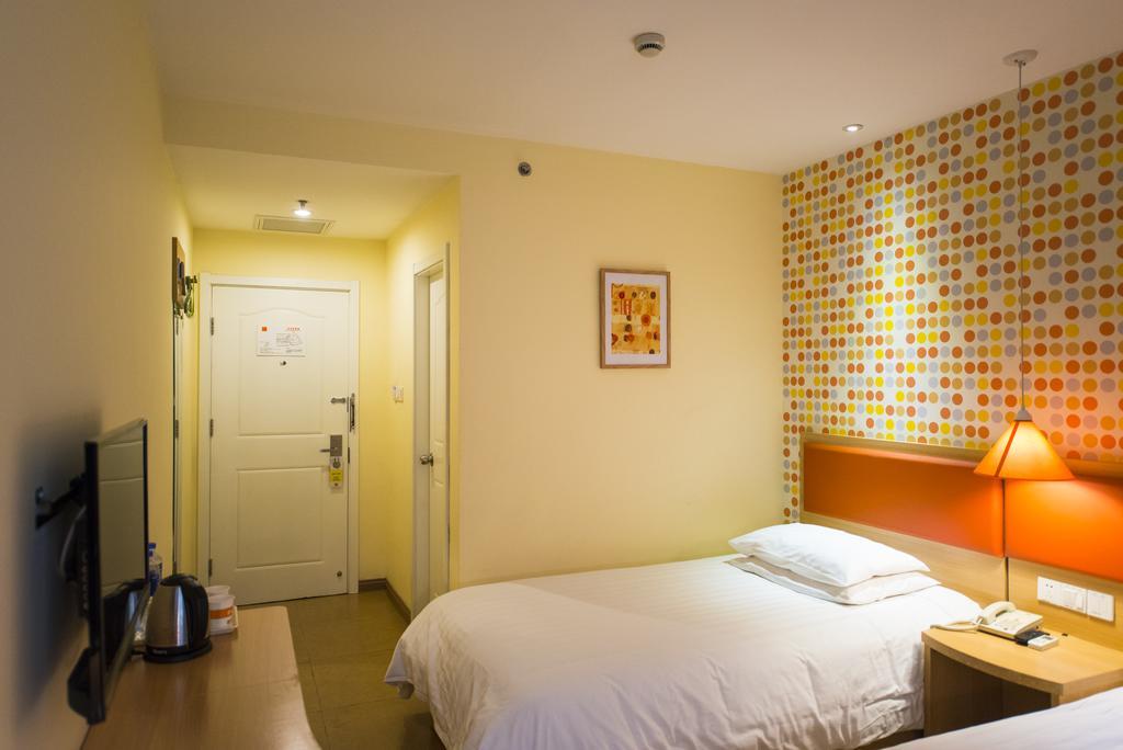 Home Inn Yichang Gezhou Dam Экстерьер фото